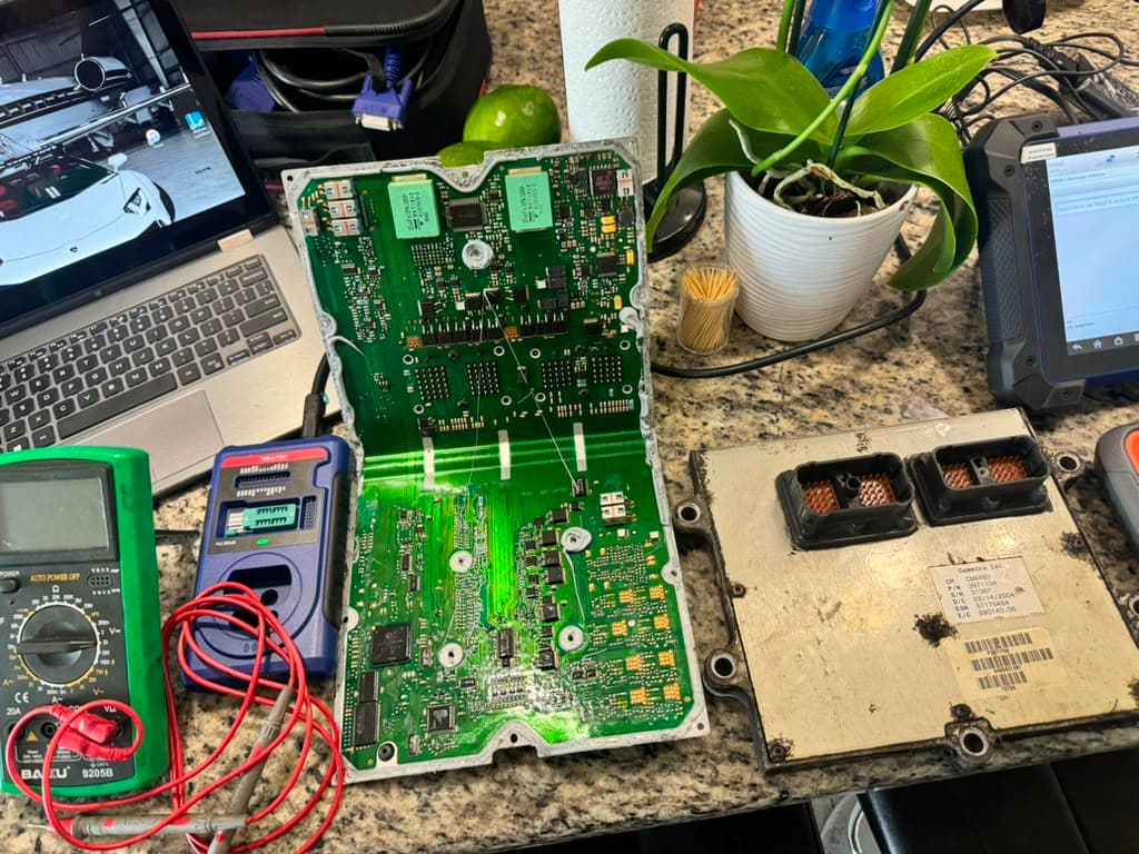 Soluciones de Módulos ECU, TCM, BCM y ABS